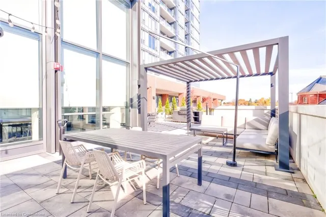 Additional image 40 of 15 Wellington St Unit 303