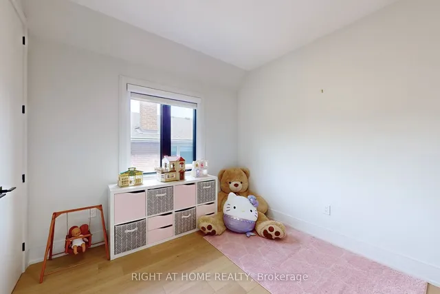 Additional image 24 of 152 Sheldon Ave