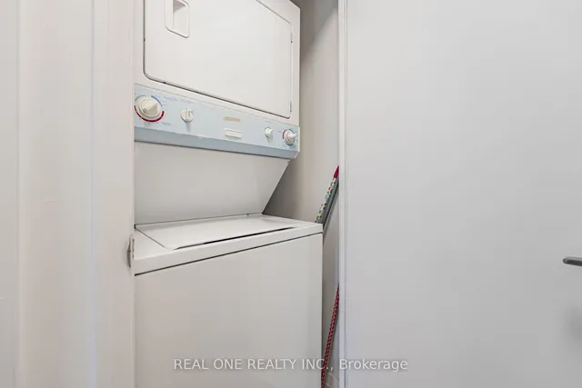 Additional image 20 of 21 Carlton St Unit 2505