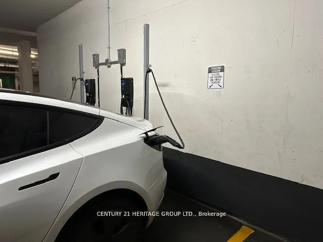 Additional image 39 of 17 Barberry Pl Unit 1802