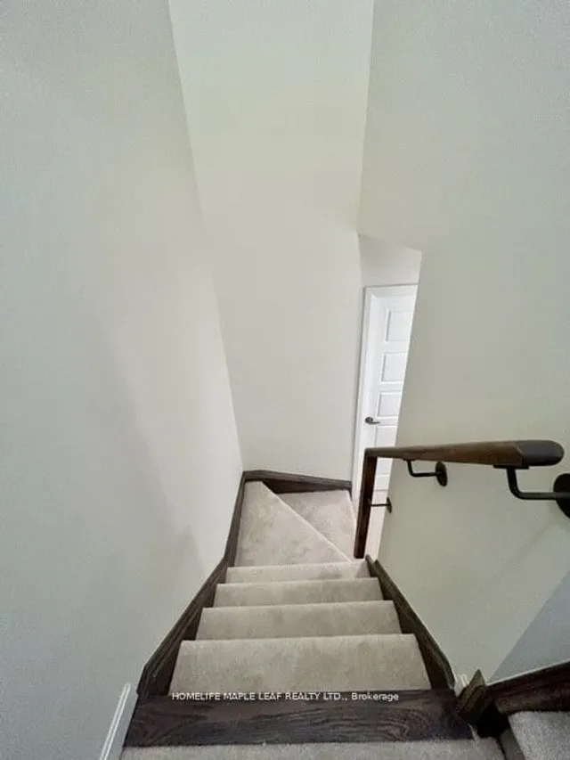 Additional image 16 of 2789 EGLINTON Ave Unit 426