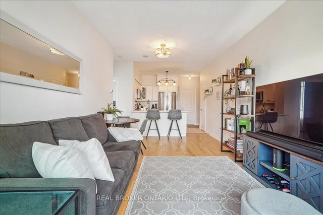 Additional image 5 of 319 Merton St Unit 616