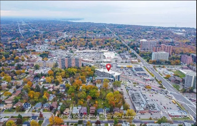 Additional image 33 of 1 Falaise Rd Unit 309