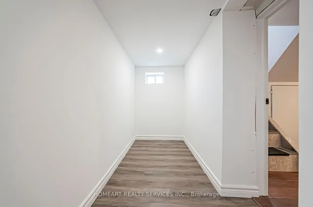 Additional image 30 of 56 Parker Ave