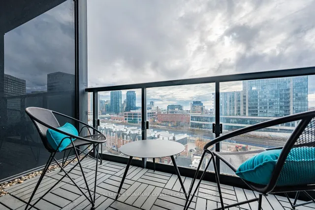 Additional image 22 of 8 Dovercourt Rd Unit 802