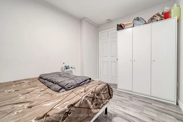 Additional image 29 of 285 BORDEN Ave