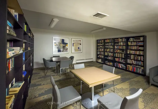 Additional image 8 of 360 Ridelle Ave Unit #106