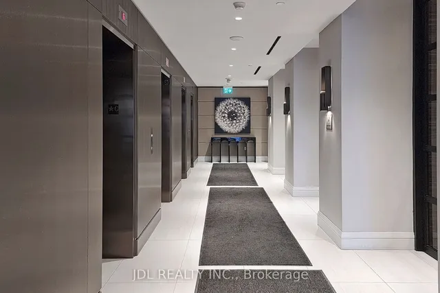 Additional image 4 of 39 Roehampton Ave Unit 506