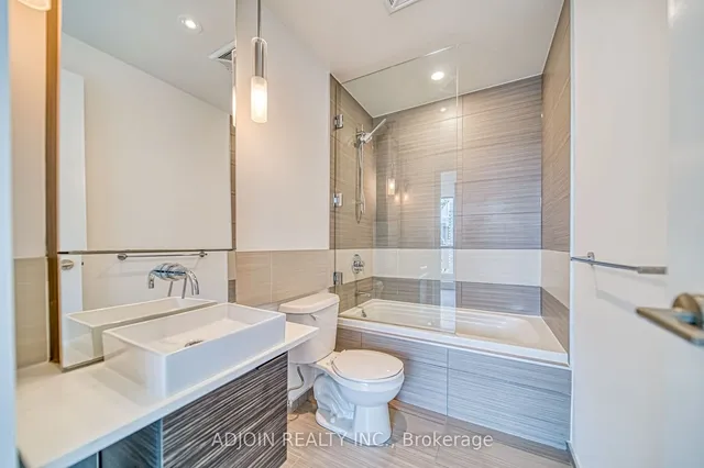 Additional image 15 of 8 Charlotte St Unit 3303