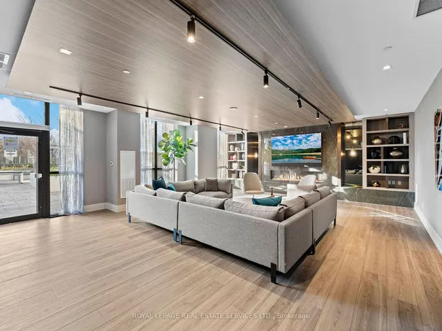 Additional image 27 of 286 Main St Unit 215