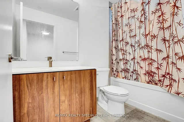 Additional image 11 of 15 Wellington St Unit 2804