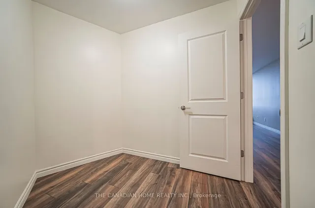 Additional image 25 of 260 Queens Quay Unit 1304