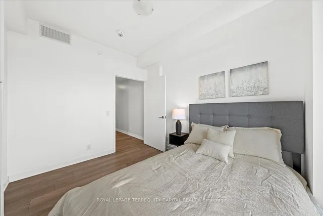 Additional image 22 of 120 Parliament St Unit 1805