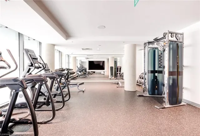 Additional image 33 of 15 Wellington St Unit 303