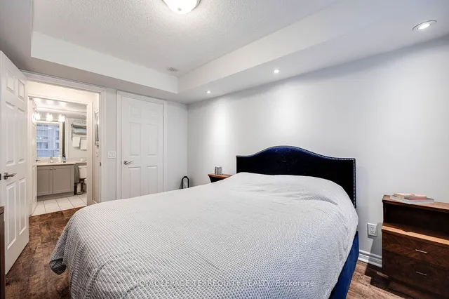 Additional image 20 of 5233 Dundas St Unit 524