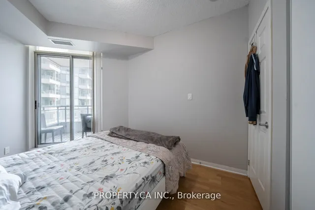 Additional image 10 of 230 Queens Quay Unit 1815