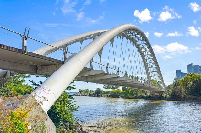 Additional image 17 of 16 Brookers Lane Unit 1804