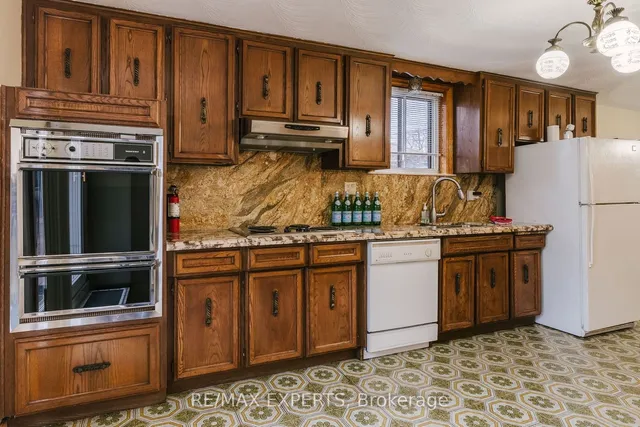 Additional image 24 of 1 Creston Rd