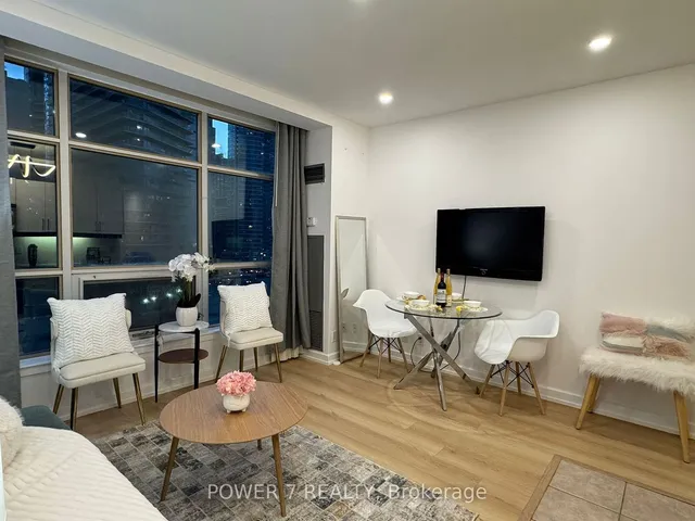 Additional image 5 of 36 Blue Jays Way Unit 618