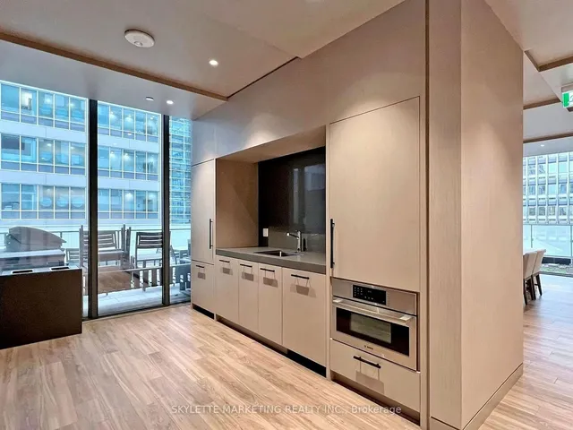 Additional image 23 of 25 Richmond St Unit 1411