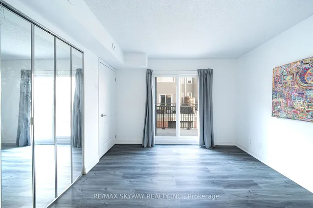 Additional image 17 of 98 Strachan Ave Unit 614