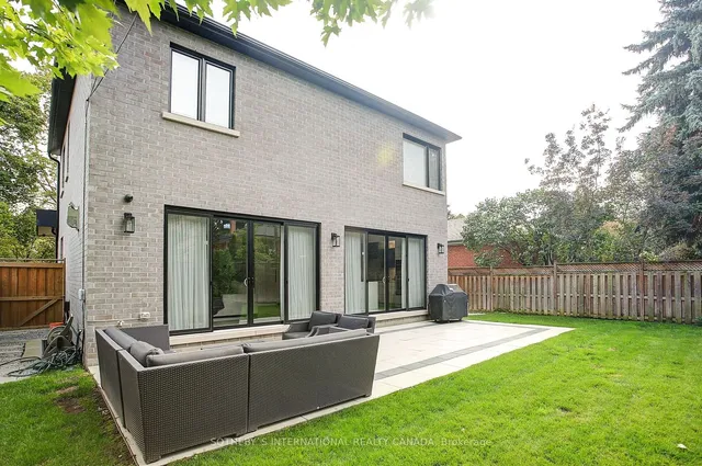 Additional image 30 of 36 Burrows Ave