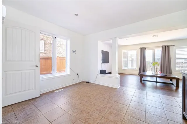 Additional image 8 of 542 Isaiah Cres