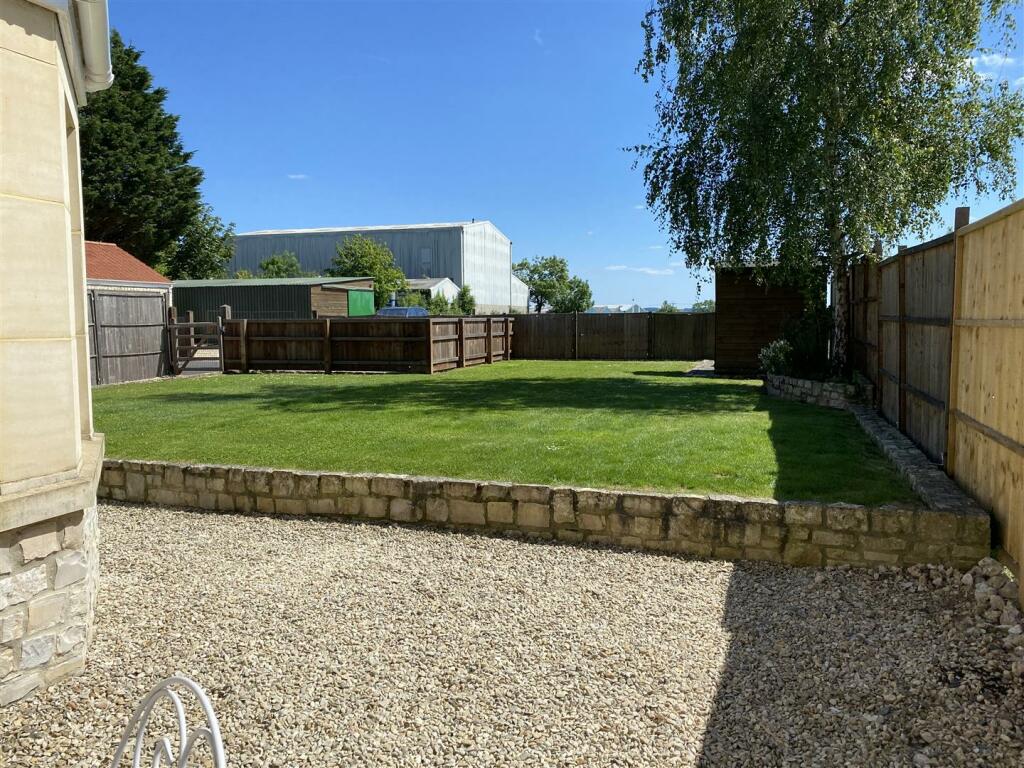 Additional image 16 of Millbatch Close, Meare, Glastonbury