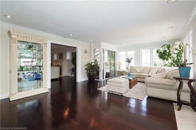 Additional image 18 of 718 Rockway Dr