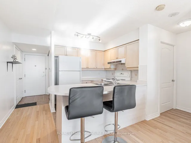 Additional image 8 of 1 Rean Dr Unit 909