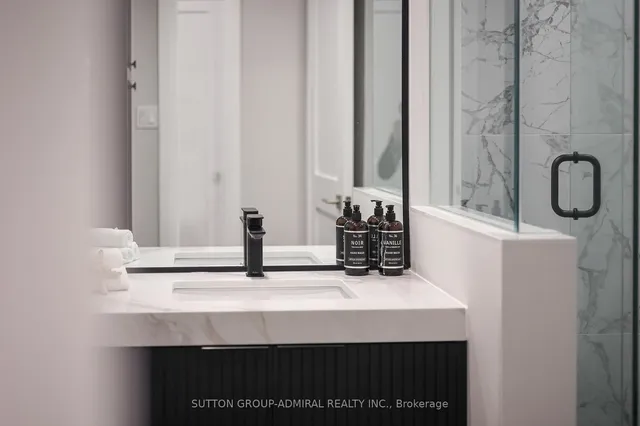 Additional image 37 of 500 Avenue Rd Unit 806