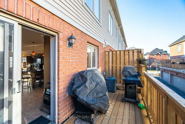 Additional image 32 of 3062 Lake Shore Blvd Unit 7