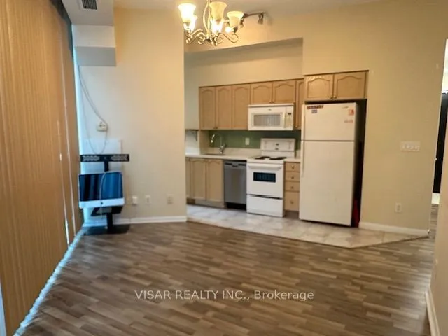 Additional image 9 of 18 Yonge St Unit 603