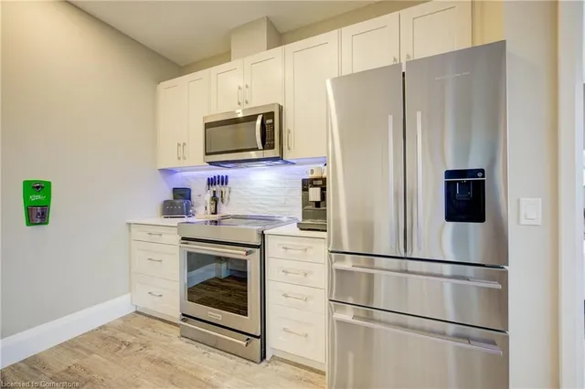 Additional image 15 of 60 Charles Street West, St Unit 604