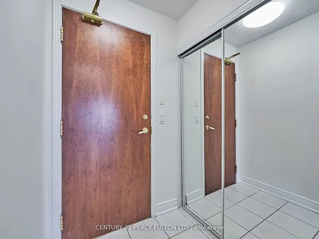 Additional image 5 of 18 kenaston Gdns Unit 906