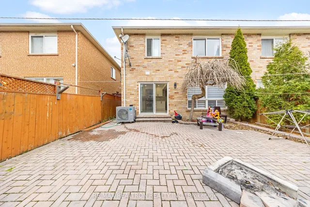 Additional image 17 of 81 Trumpeter St