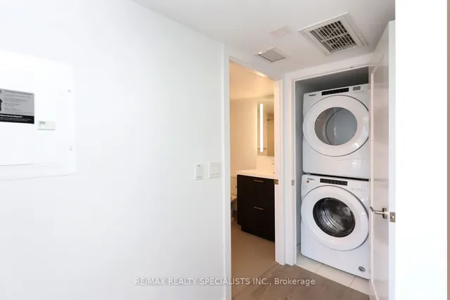 Additional image 21 of 50 Mccaul St Unit 617