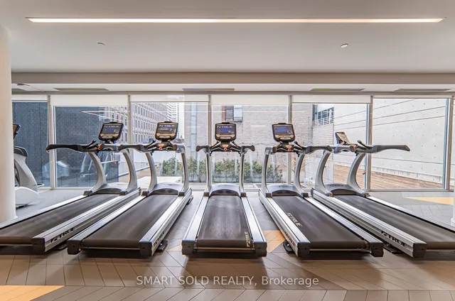 Additional image 34 of 30 Roehampton Ave Unit 1210