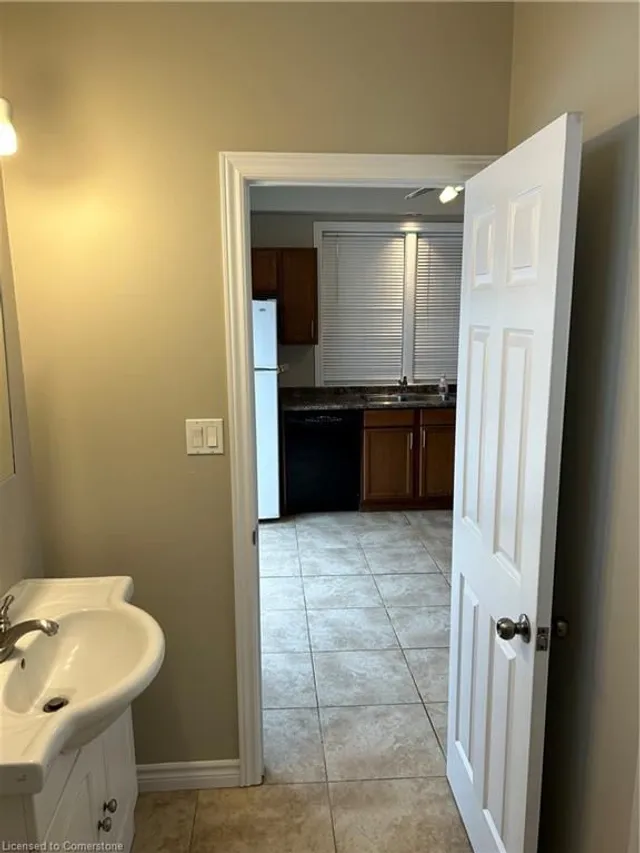 Additional image 26 of 203 Breithaupt St