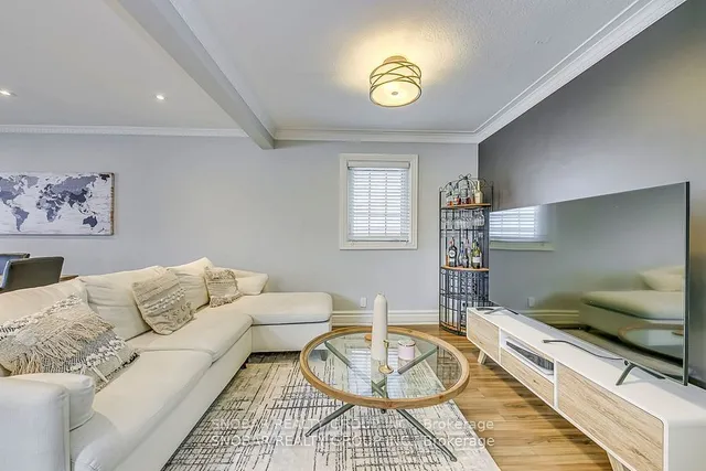 Additional image 15 of 533A McRoberts Ave