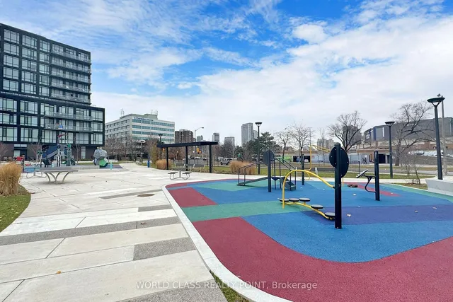 Additional image 40 of 150 Fairview Mall Dr Unit 611