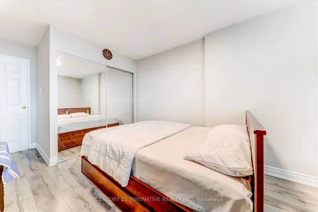Additional image 21 of 100 Wingarden Crt Unit 1809
