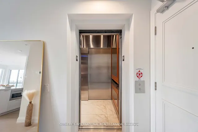 Additional image 6 of 285 Avenue Rd Unit 501