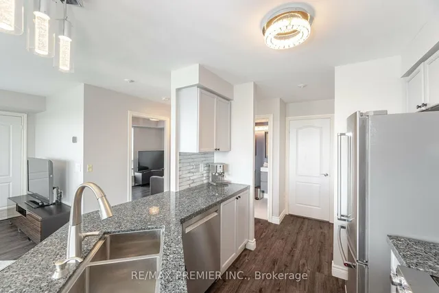 Additional image 11 of 1030 Sheppard Ave Unit 512