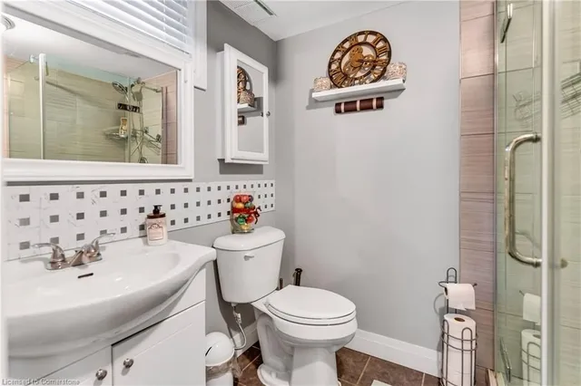 Additional image 36 of 63 Gibson Dr