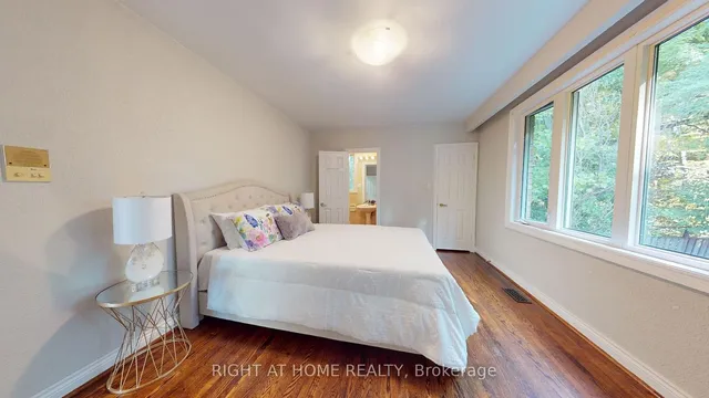 Additional image 14 of 23 Christine Cres