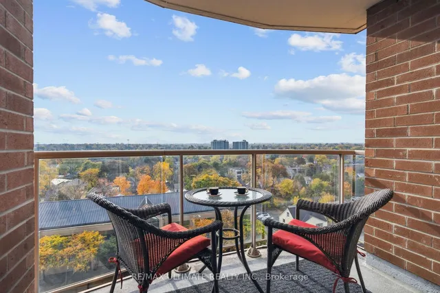 Additional image 4 of 2 Clairtrell Rd Unit #1008