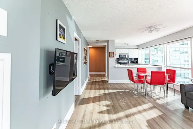 Additional image 27 of 10 Queens Quay Unit 1203