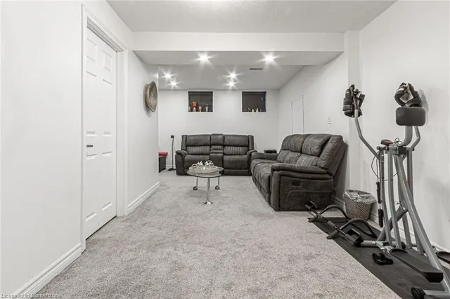 Additional image 28 of 250 Apple Hill Crescent Cres