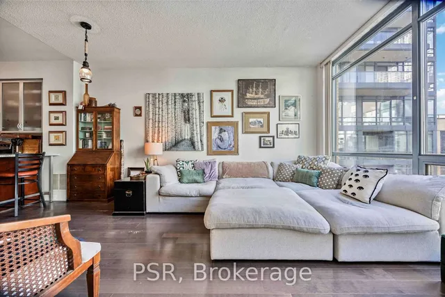 Additional image 5 of 438 King St Unit 1415